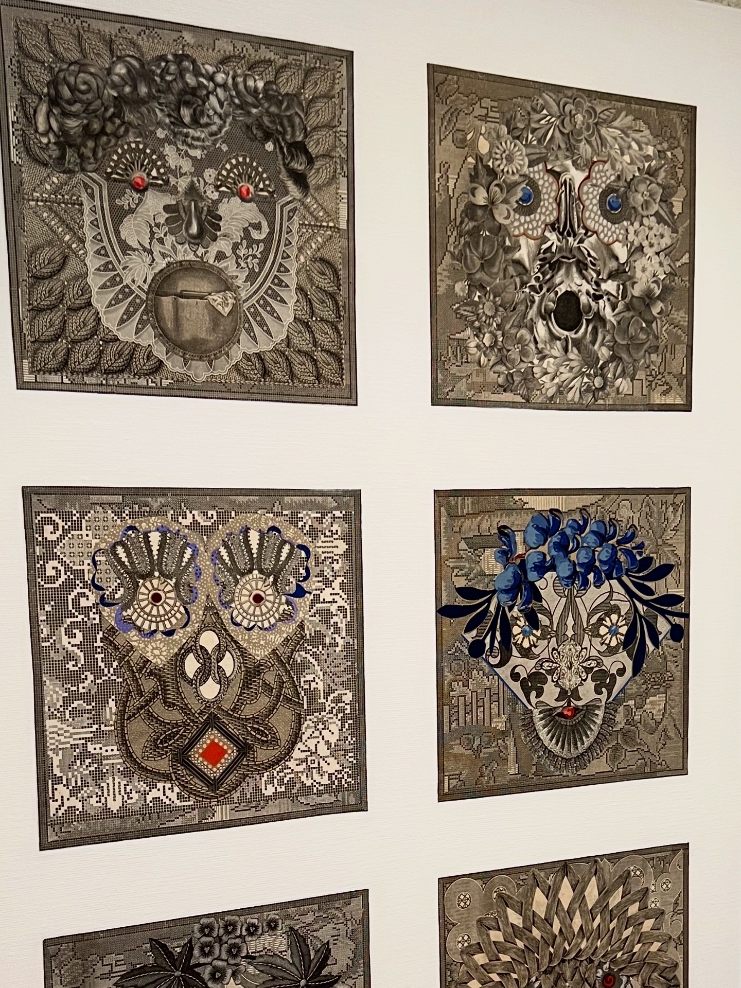 Un collage à neuf visages
