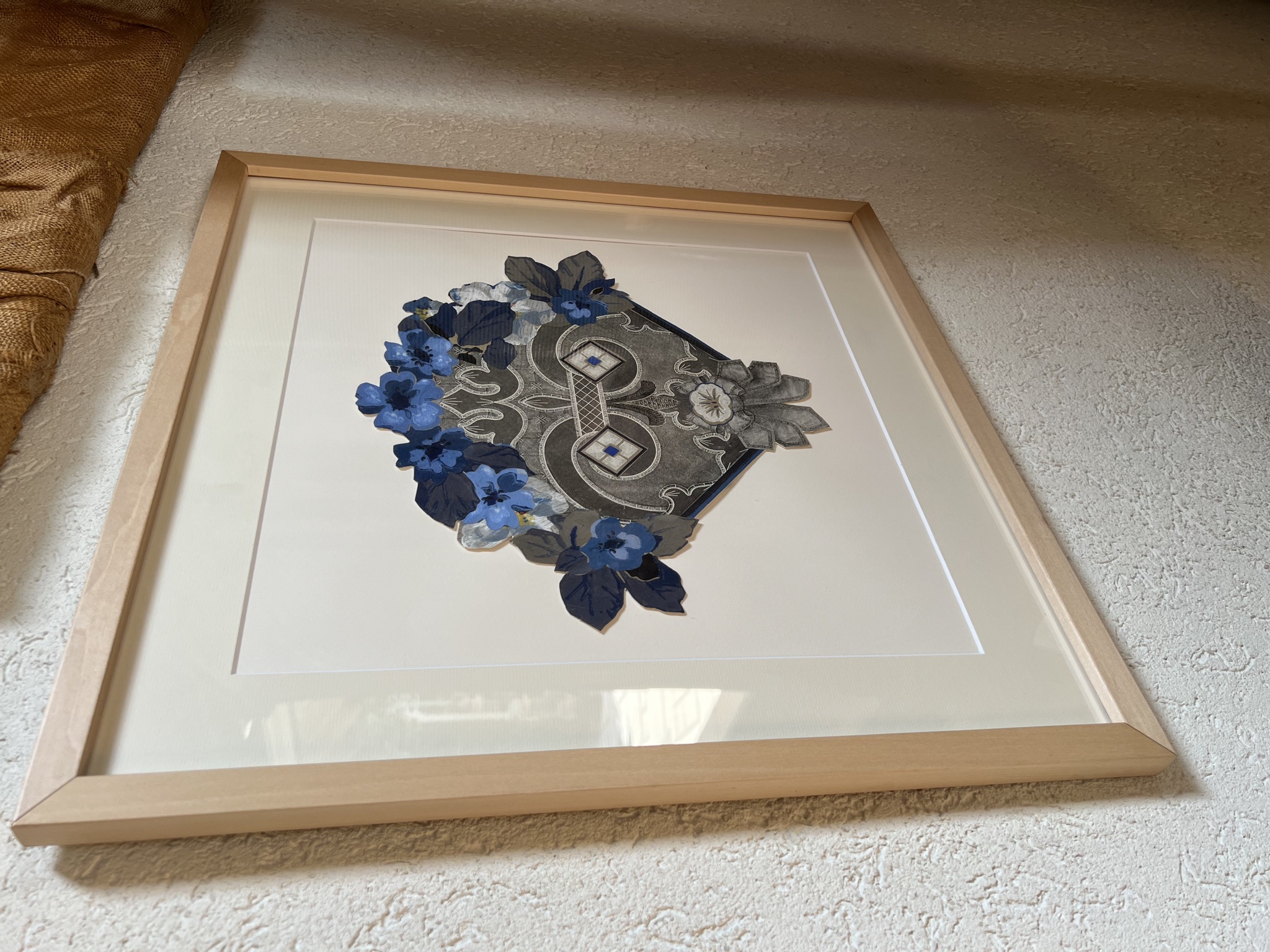 Masque aux Fleurs d'Azur
