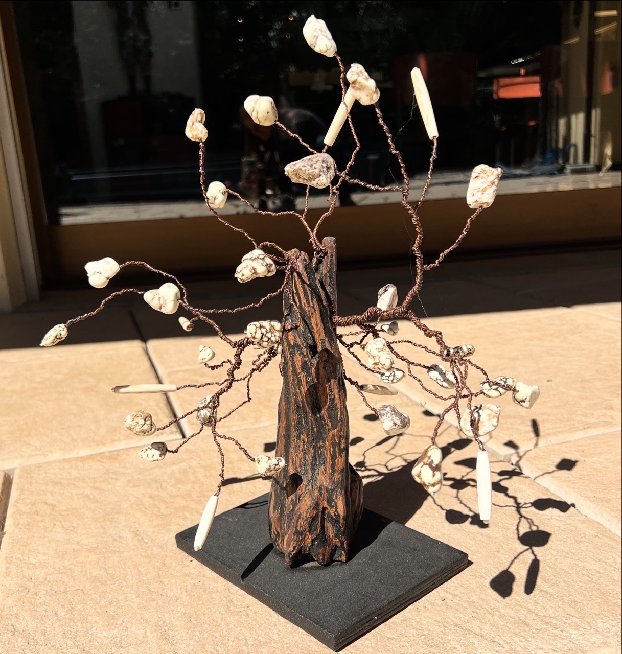 L'Arbre aux Pierres Blanches