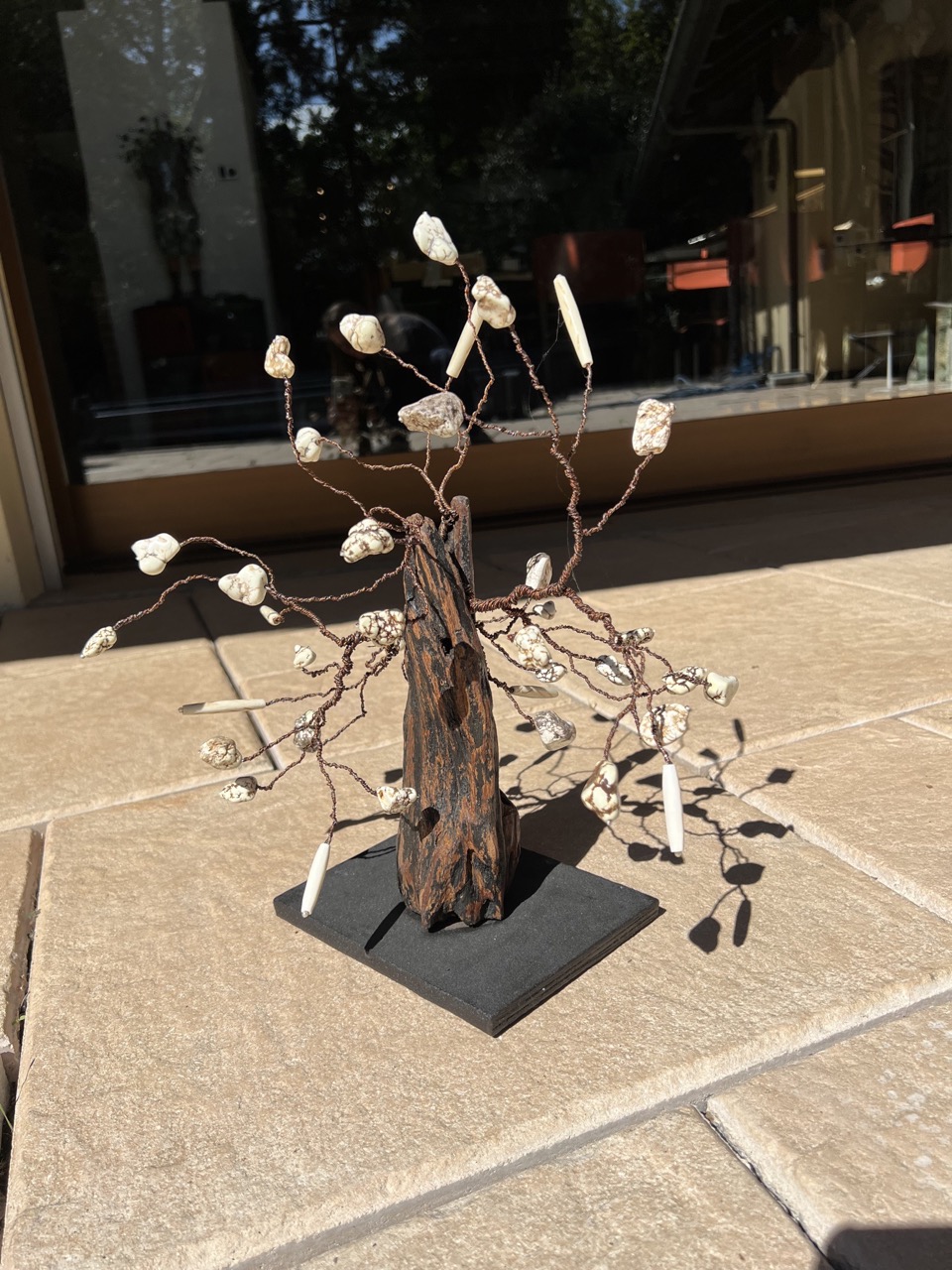 L'Arbre aux Pierres Blanches